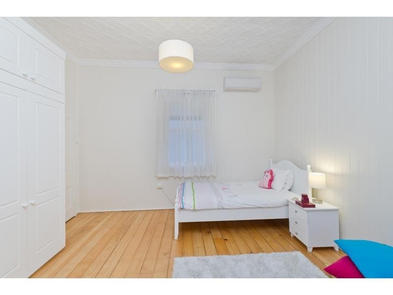 29 Lincoln Street, Wilston QLD 4051