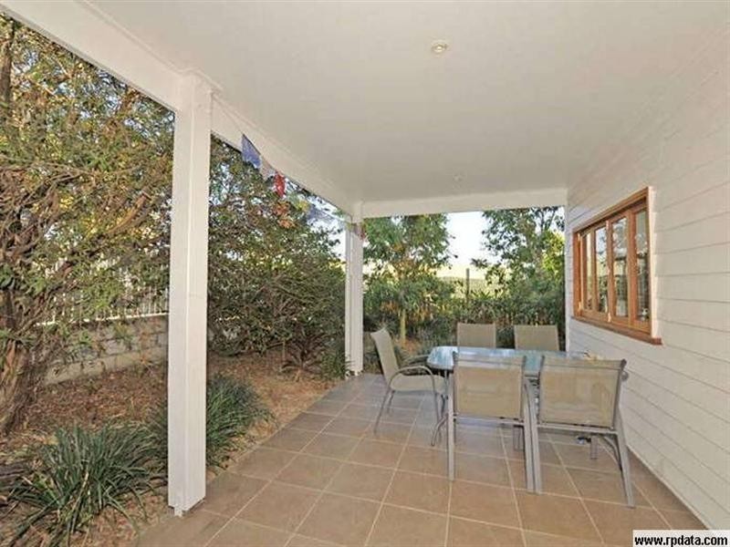 3 Blake Street, Wooloowin QLD 4030