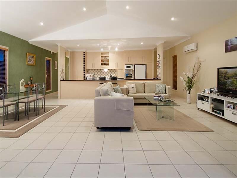 31 Tarm Street, Wavell Heights QLD 4012