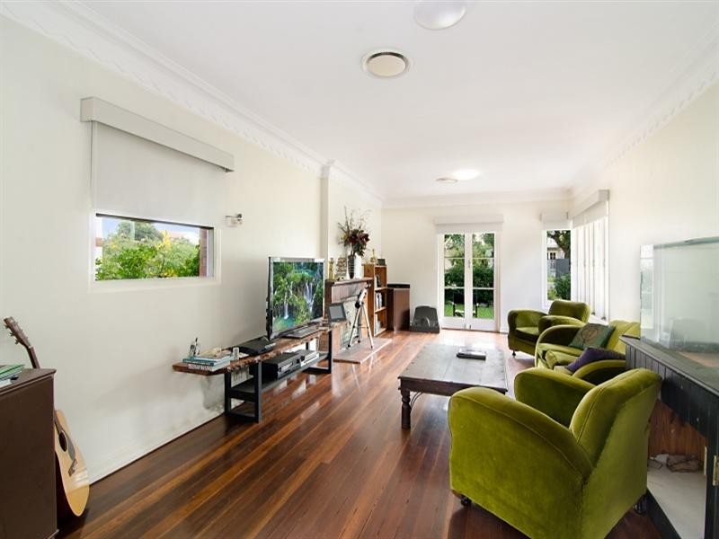 8 Power Street, Wavell Heights QLD 4012