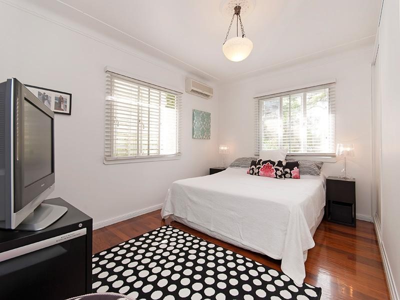 5 Chermside Street, Hendra QLD 4011