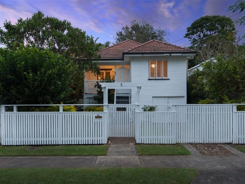 5 Chermside Street, Hendra QLD 4011