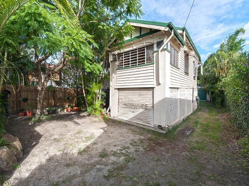 35 Rose Street, Wooloowin QLD 4030