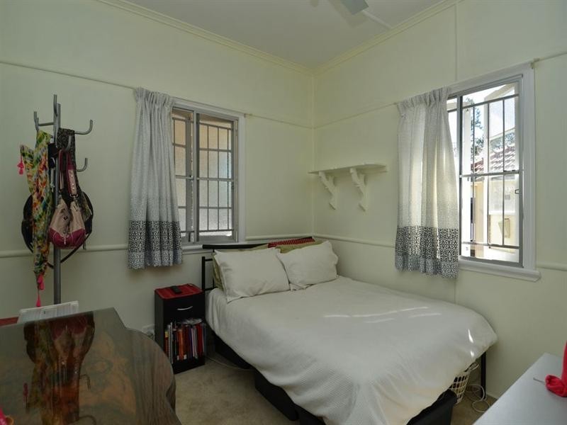 16 Harrow Street, Nundah QLD 4012