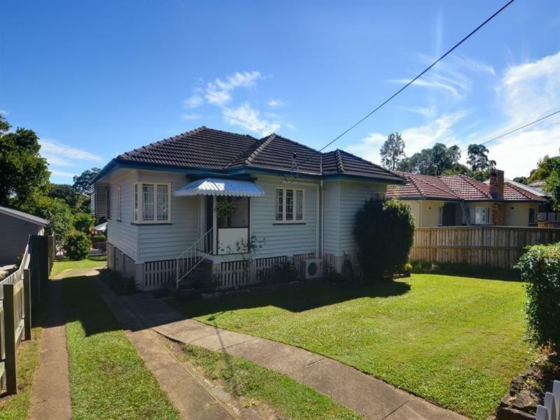 16 Harrow Street, Nundah QLD 4012