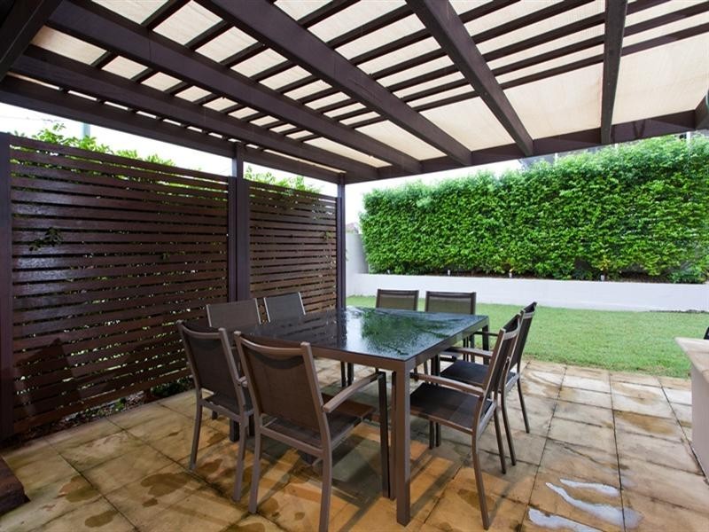 11 Hunter Street, Albion QLD 4010