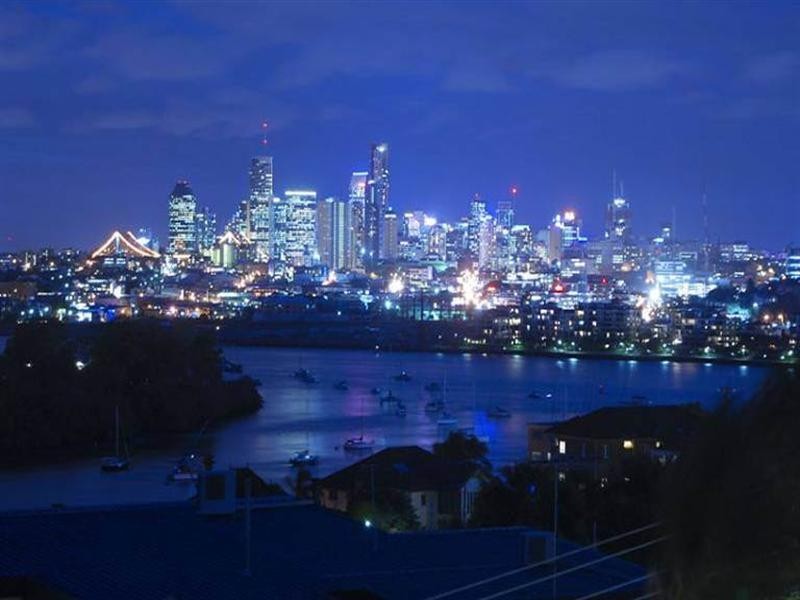 76 Crescent Road, Hamilton QLD 4007