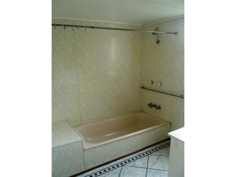 5 Emma Street, Wooloowin QLD 4030