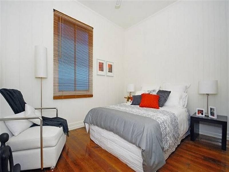 108 Bradley Street, Spring Hill QLD 4000