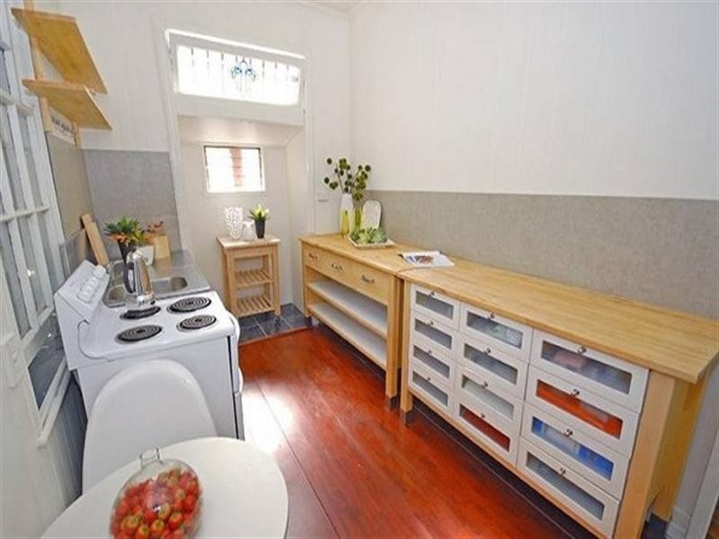 108 Bradley Street, Spring Hill QLD 4000