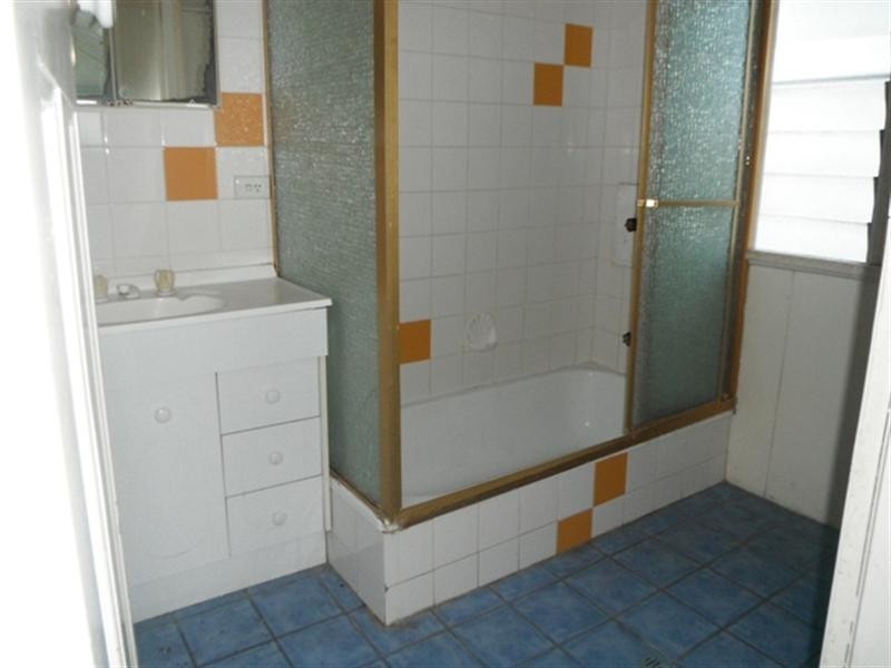 66 Raceview Avenue, Hendra QLD 4011