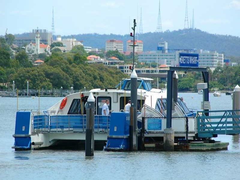 35 Harbour Road, Hamilton QLD 4007