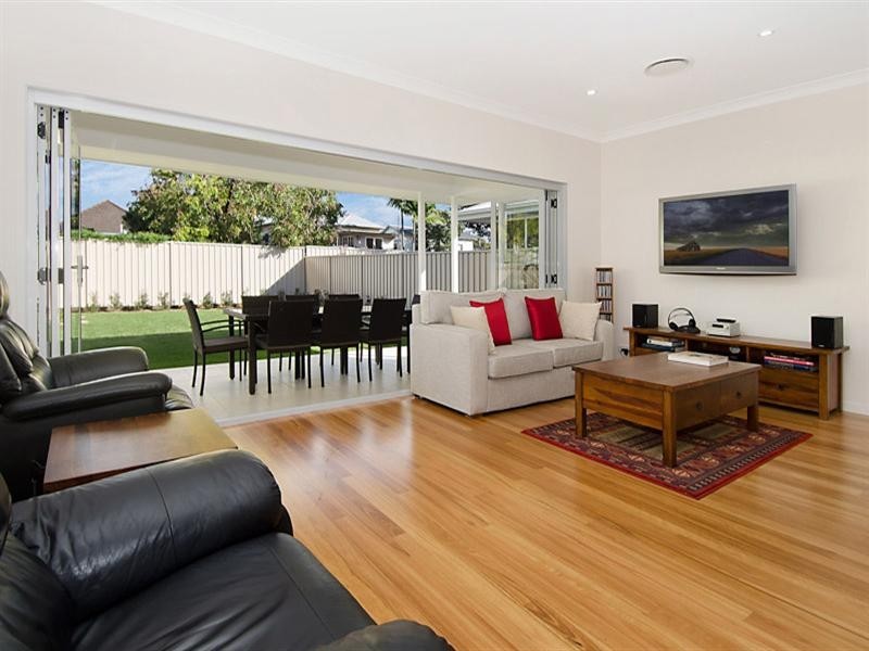 23 Webster Avenue, Hendra QLD 4011