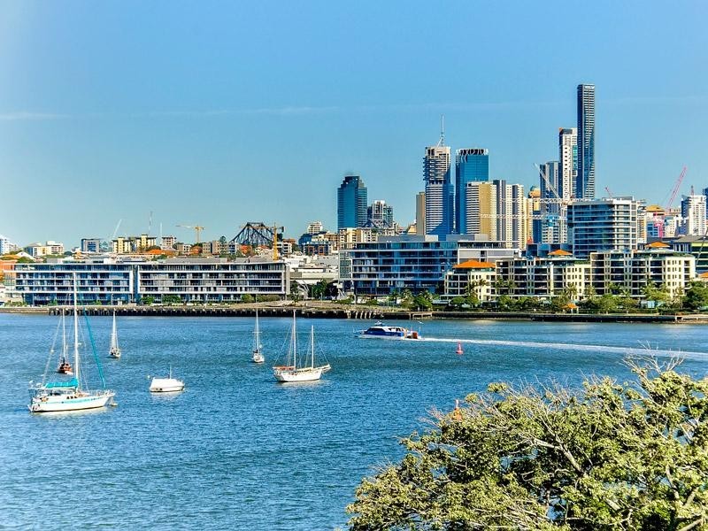 19 Hillside Crescent, Hamilton QLD 4007