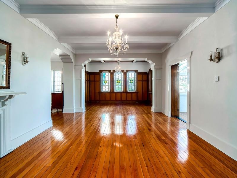 19 Hillside Crescent, Hamilton QLD 4007