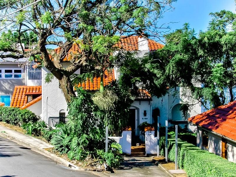 19 Hillside Crescent, Hamilton QLD 4007