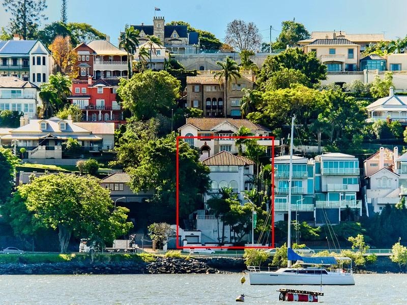 19 Hillside Crescent, Hamilton QLD 4007