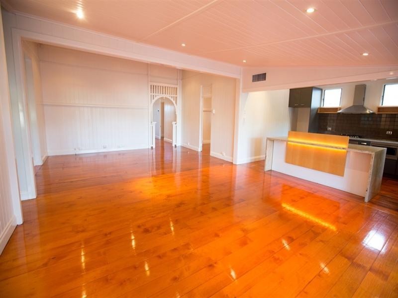 209 Sandgate Road, Albion QLD 4010