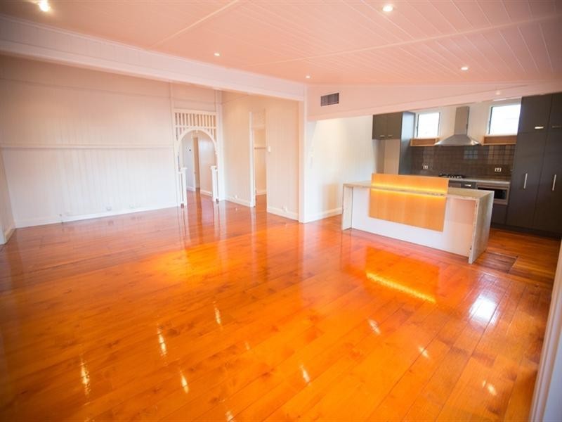 209 Sandgate Road, Albion QLD 4010