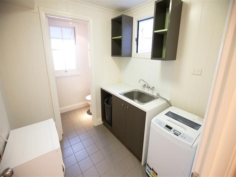 209 Sandgate Road, Albion QLD 4010