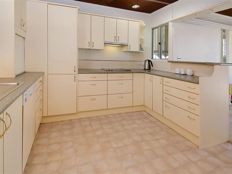 48 Picton Parade, Wynnum QLD 4178