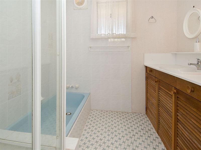 48 Picton Parade, Wynnum QLD 4178