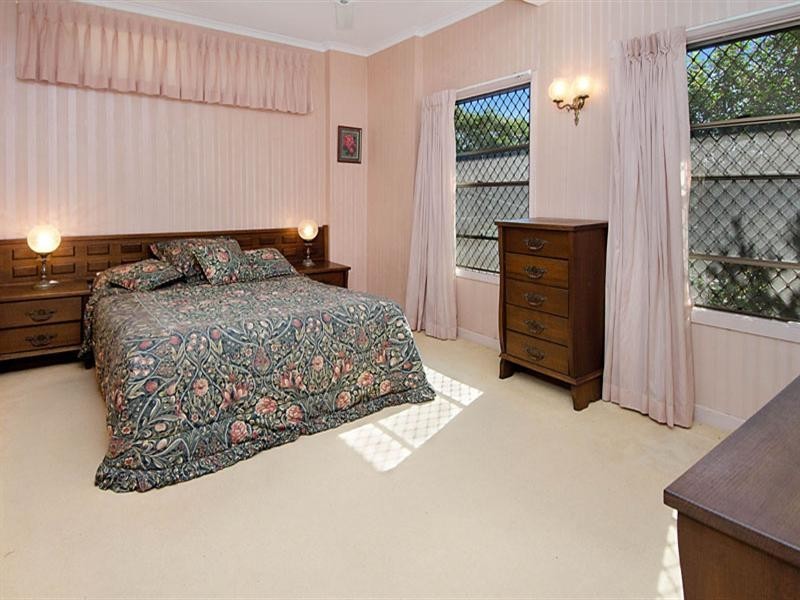 48 Picton Parade, Wynnum QLD 4178