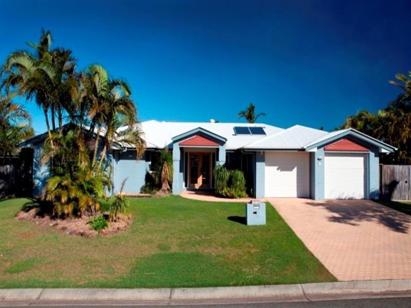 5 McArthur Court, Rothwell QLD 4022