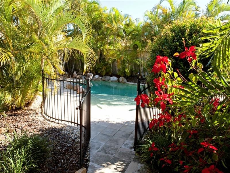 5 McArthur Court, Rothwell QLD 4022