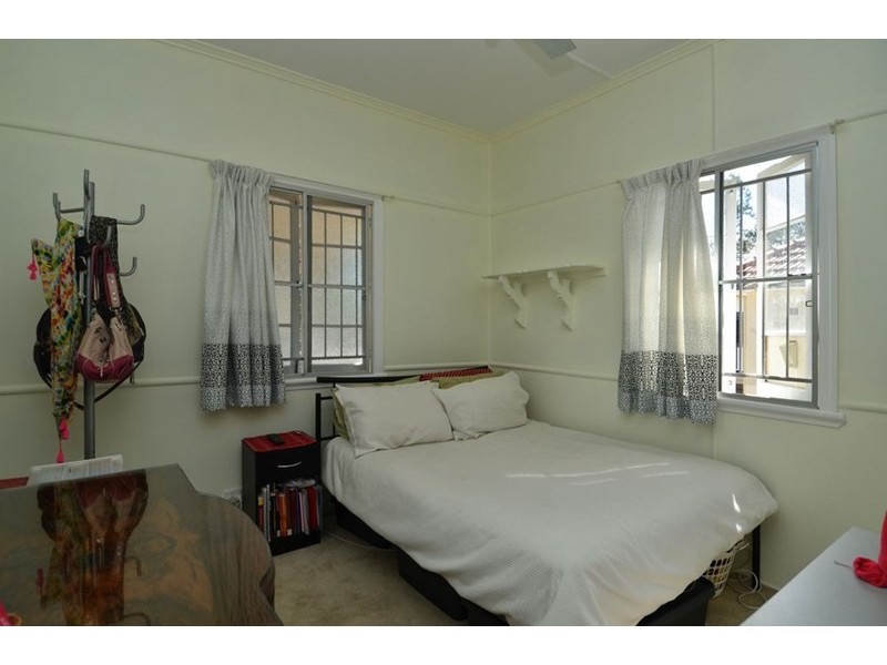 16 Harrow Street, Nundah QLD 4012