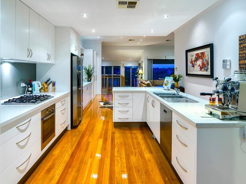 56 Garrick Terrace, Herston QLD 4006