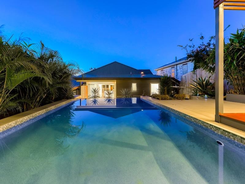 56 Garrick Terrace, Herston QLD 4006
