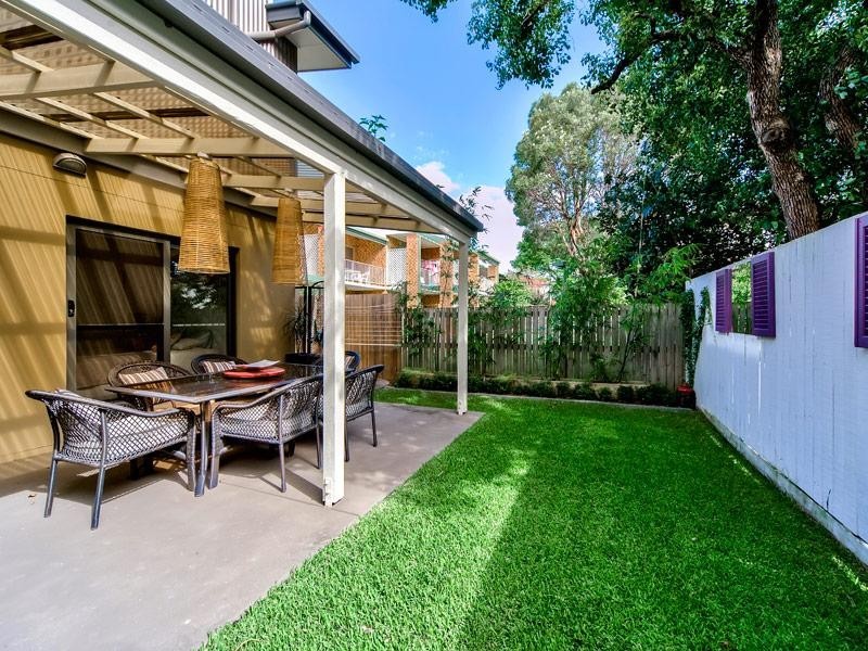 1/22 Silva Street, Ascot QLD 4007