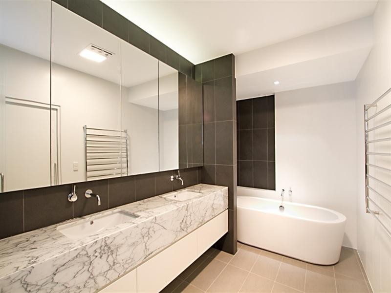 89a Hillside Crescent, Hamilton QLD 4007