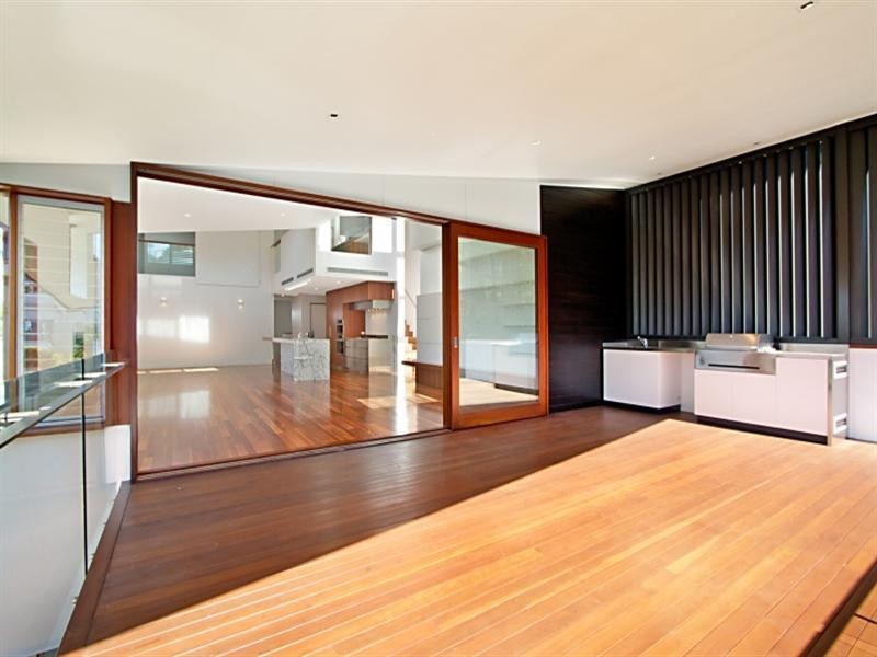 89a Hillside Crescent, Hamilton QLD 4007