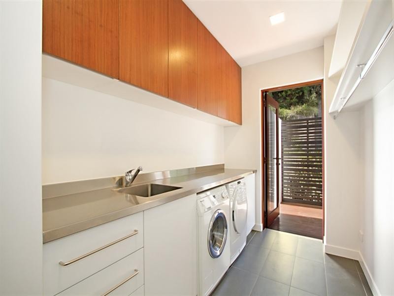 89a Hillside Crescent, Hamilton QLD 4007