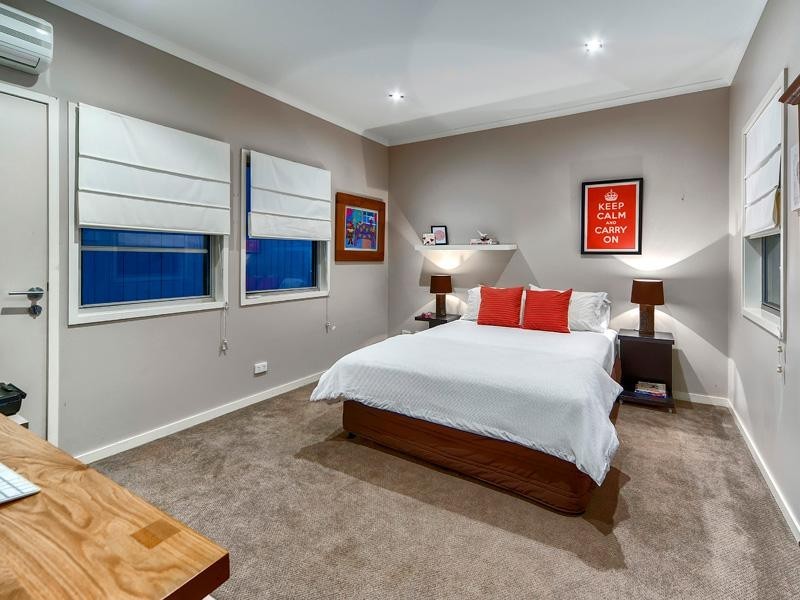 74 Khartoum Street, Gordon Park QLD 4031