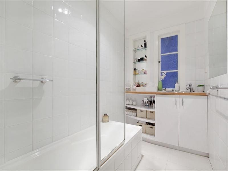 14 Lexington Terrace, Hamilton QLD 4007