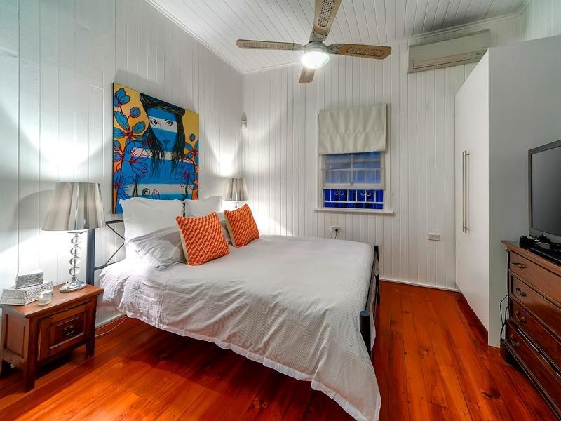20 Dover Street, Red Hill QLD 4059