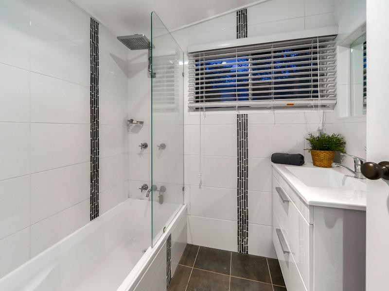 20 Dover Street, Red Hill QLD 4059