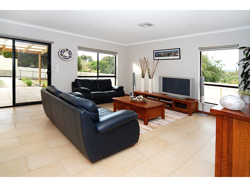 3 Beverley Street, Flagstaff Hill SA 5159