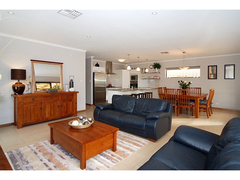 3 Beverley Street, Flagstaff Hill SA 5159