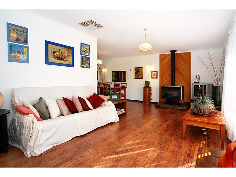 6 Tongan Way, Happy Valley SA 5159