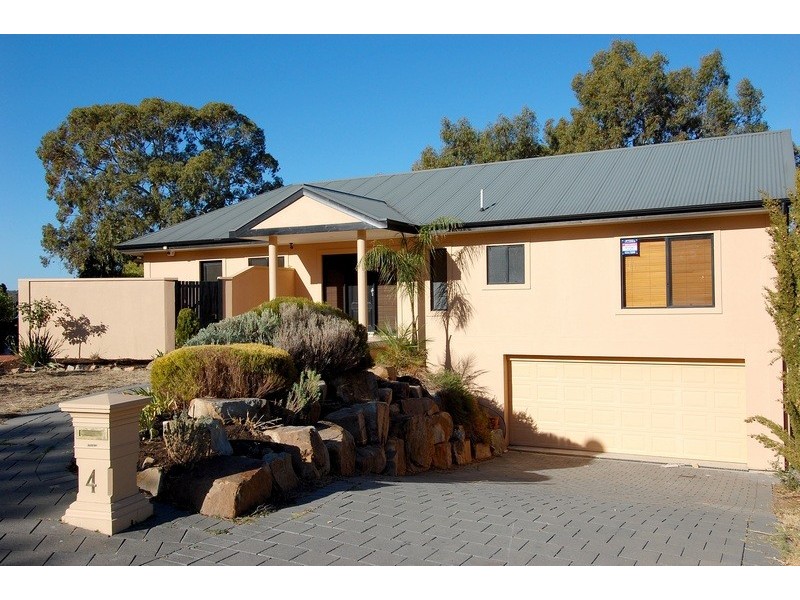 4 Teal Court, Flagstaff Hill SA 5159