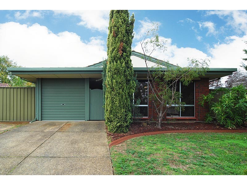 33 IDLEWILD Avenue, Aberfoyle Park SA 5159
