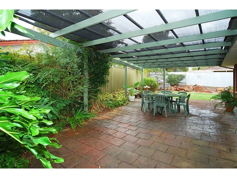 33 IDLEWILD Avenue, Aberfoyle Park SA 5159