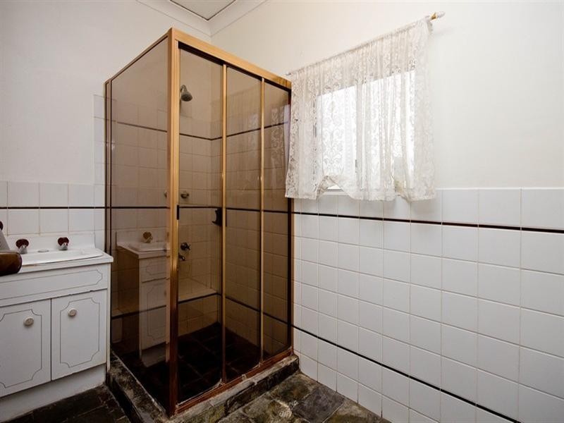 1a McAllan Avenue, Seaton SA 5023