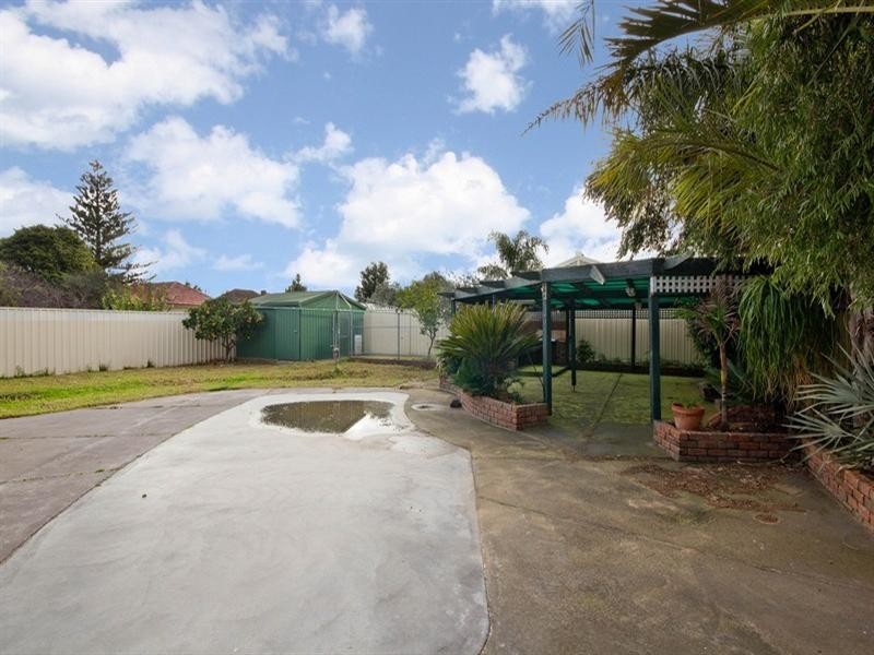 1a McAllan Avenue, Seaton SA 5023