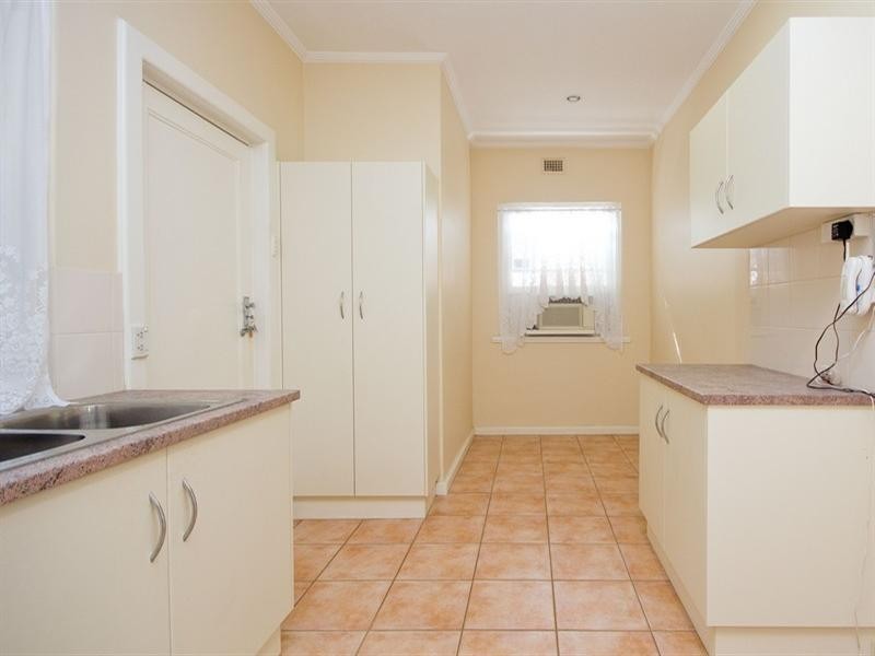 8 Victor Avenue, Woodville West SA 5011