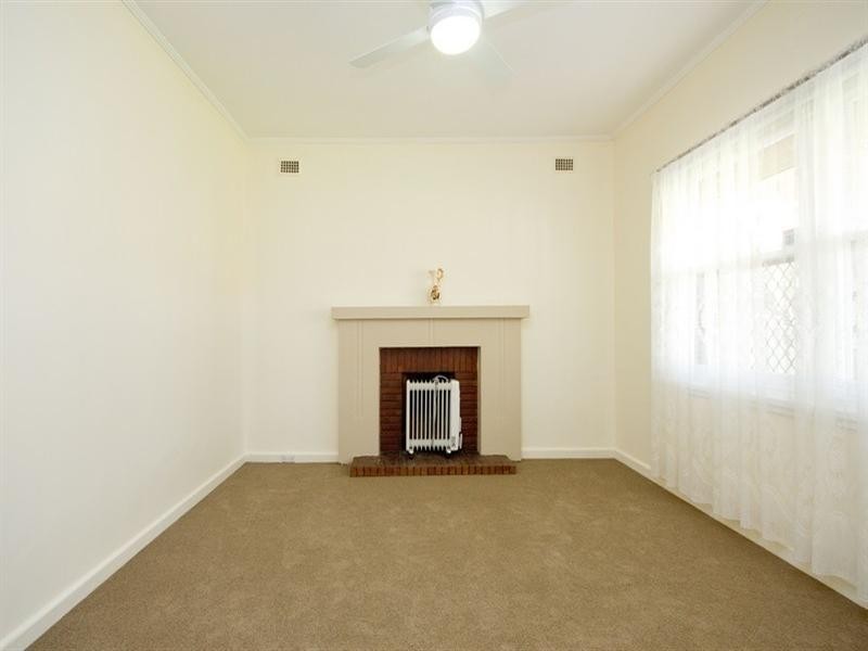 8 Victor Avenue, Woodville West SA 5011